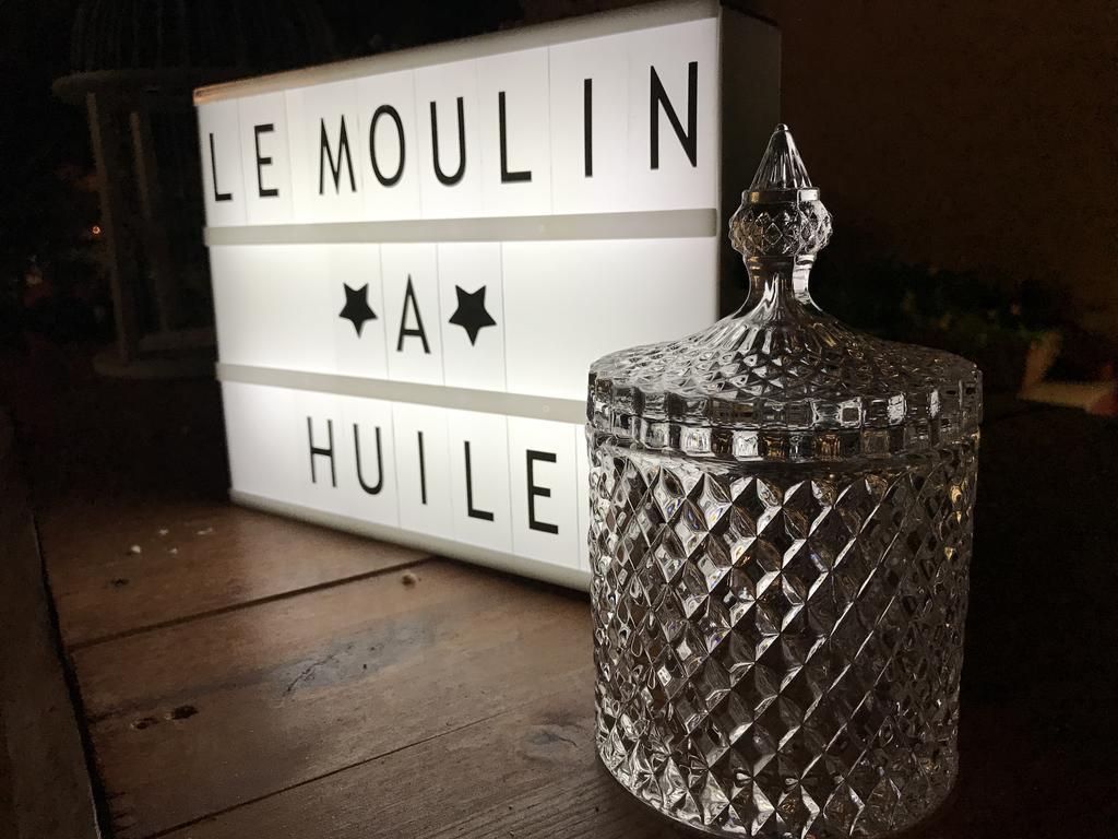 Les Chambres Du Moulin A Huile Везон ла Ромен Екстериор снимка